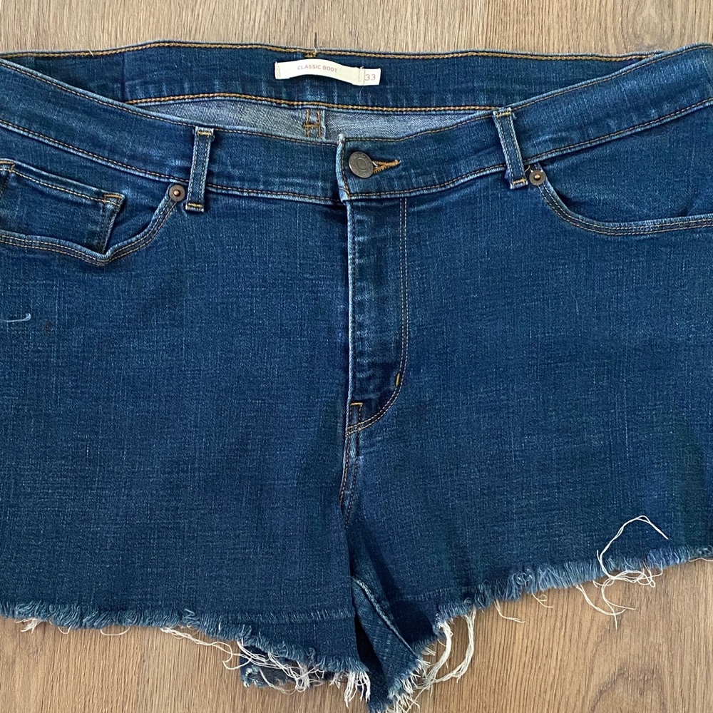 Levi's Blue Denim Frayed Shorts - Picture 3 of 8